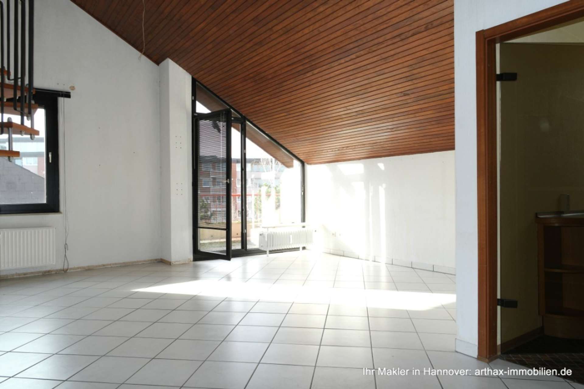 Laatzen: Peppige 3 Zimmer Maisonette im 3.OG/ DG - Wohnen 1