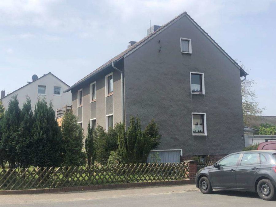 Hannover Misburg: Familienwohnung im Erdgeschoss mit Garage - Garage des EGs