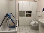 Bad Wanne und WC
