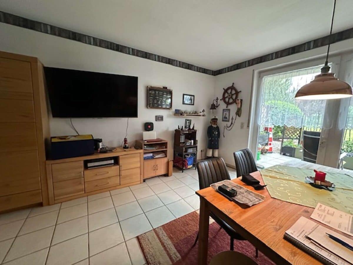 Wohnzimmer mit Terrasse