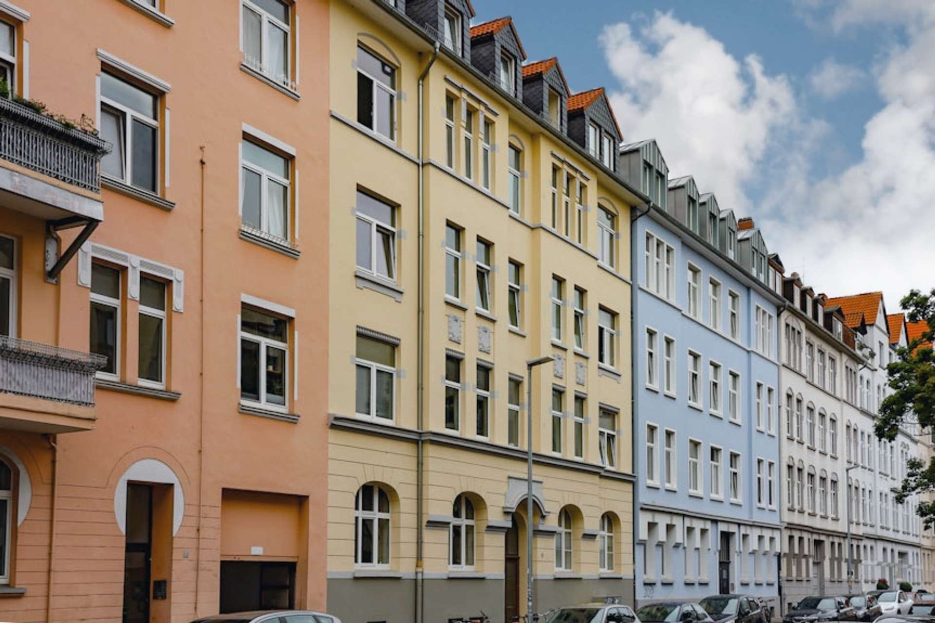 Hannover Südstadt: 2 Zimmer Maisonette Wohnung mit großem Balkon - Hausansicht