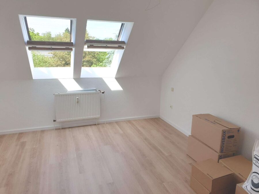 Hannover Waldheim: 3 Zimmer Wohnung mit Balkon im 2.OG und Stellplatz - Schlafzimmer