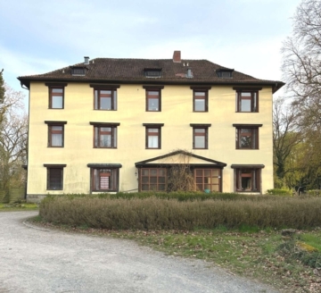 Hemmingen: Wohnen auf dem ehemaligen Rittergut, 30966 Hemmingen, Etagenwohnung