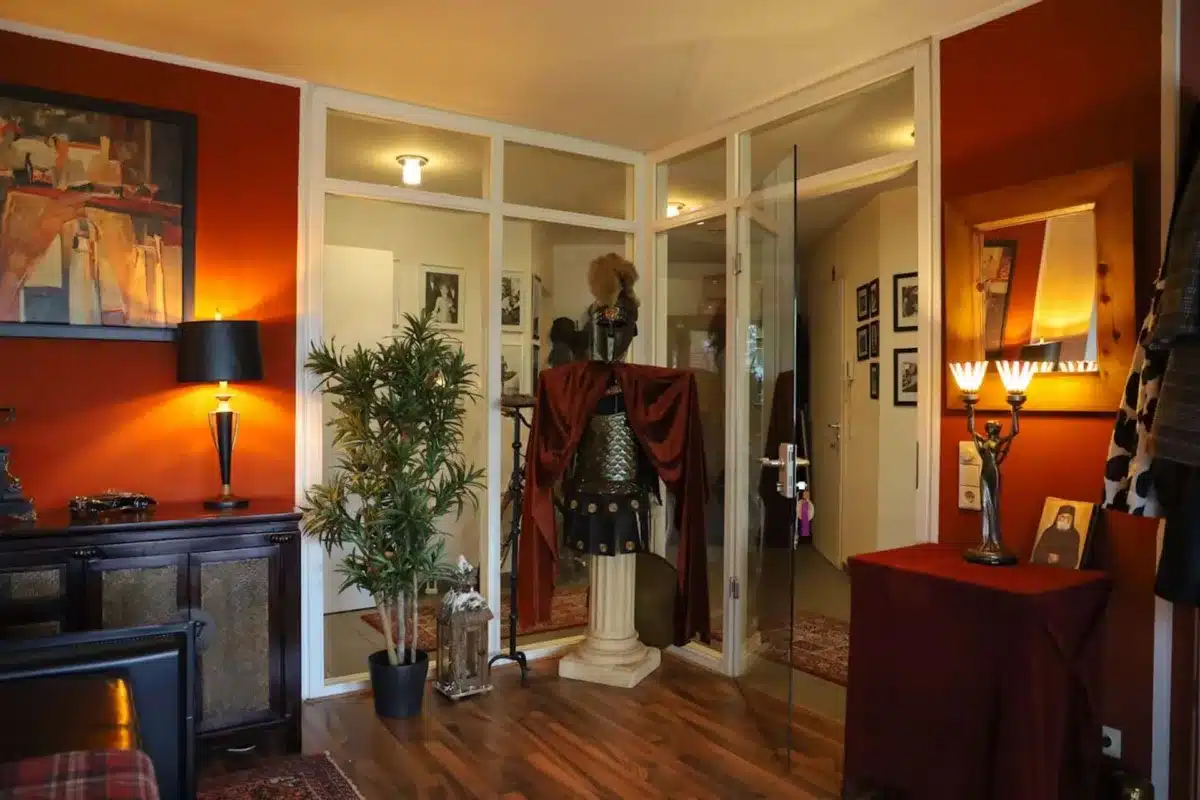 Wohnzimmer Blick zum Flur