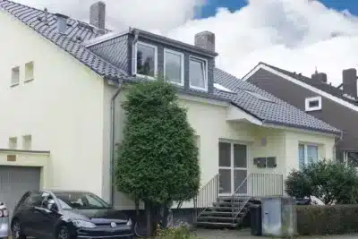 Hannover Badenstedt: Nette Wohnung im Zweifamilienhaus im 1. OG mit Balkon, 30455 Hannover, Etagenwohnung