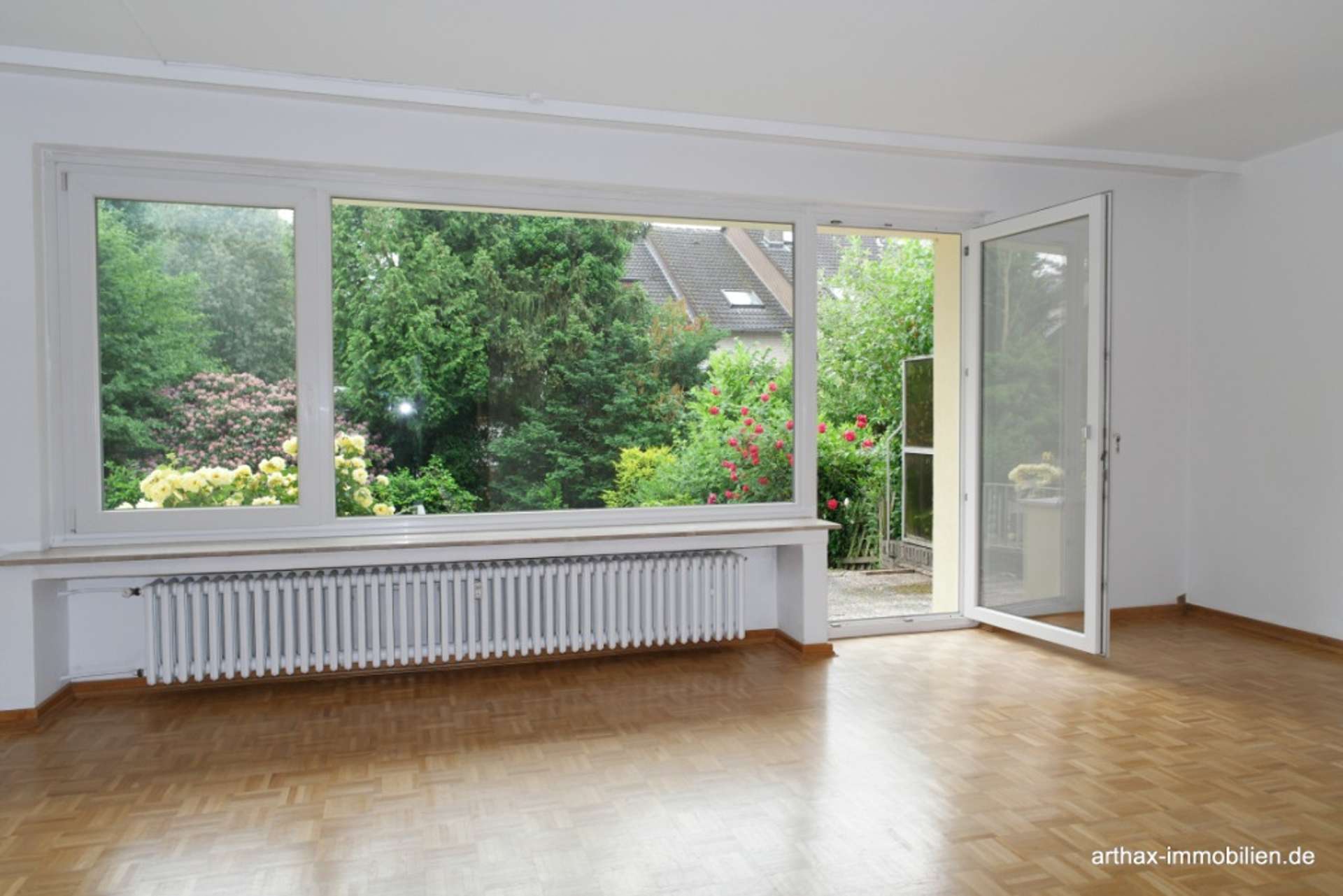 Hannover Badenstedt: Erdgeschosswohnung mit Garten, und Garage im Zweifamilienhaus - Keller - Wohnen