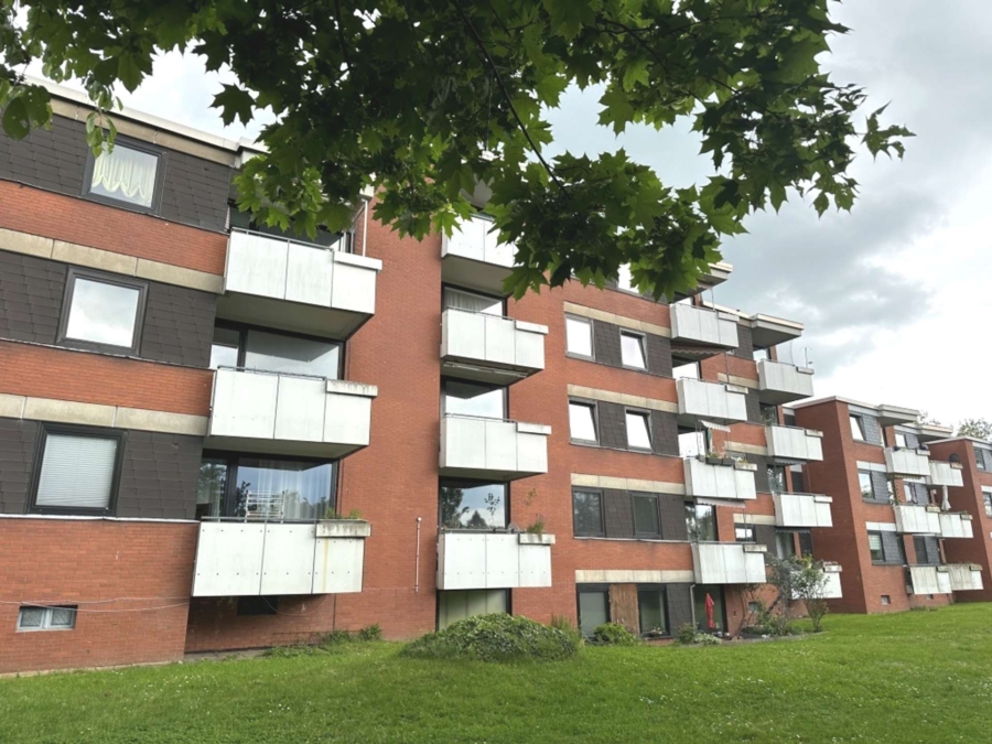 Hemmingen: Nette 2 Zimmer Wohnung mit Balkon im 3.OG - erneuerte Elektrik