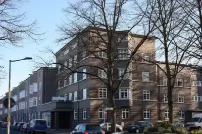 Bieterverfahren! Hannover List: Renovierungsbedürftige 2 Zi Wohnung in der Gartenstadt Kreuzkampe, 30655 Hannover, Etagenwohnung