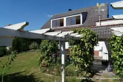 Seelze Velber: Freistehendes EFH auf Erbbaurechtsgrundstück, 30926 Seelze, Einfamilienhaus