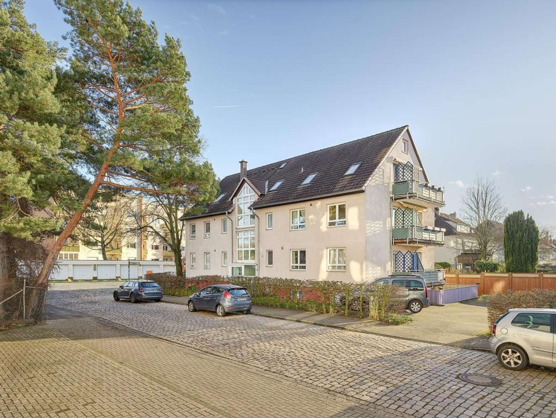Hannover Vahrenwald: Gut renovierte 3 Zimmer Wohnung mit Balkon - Hausansicht