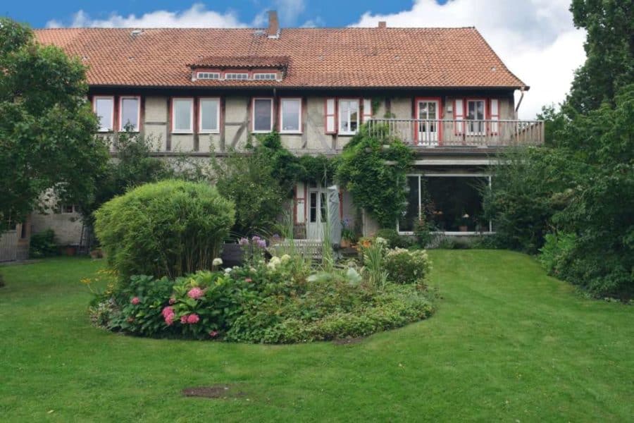 Hemmingen: Herrschaftliches Wohnen auf dem ehemaligen Rittergut - Hausansicht