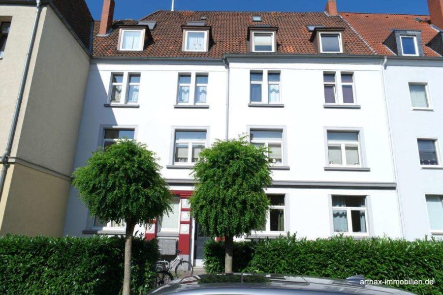 Hannover Vahrenwald: 2 Zimmer Wohnung im Hochparterre - Hausansicht