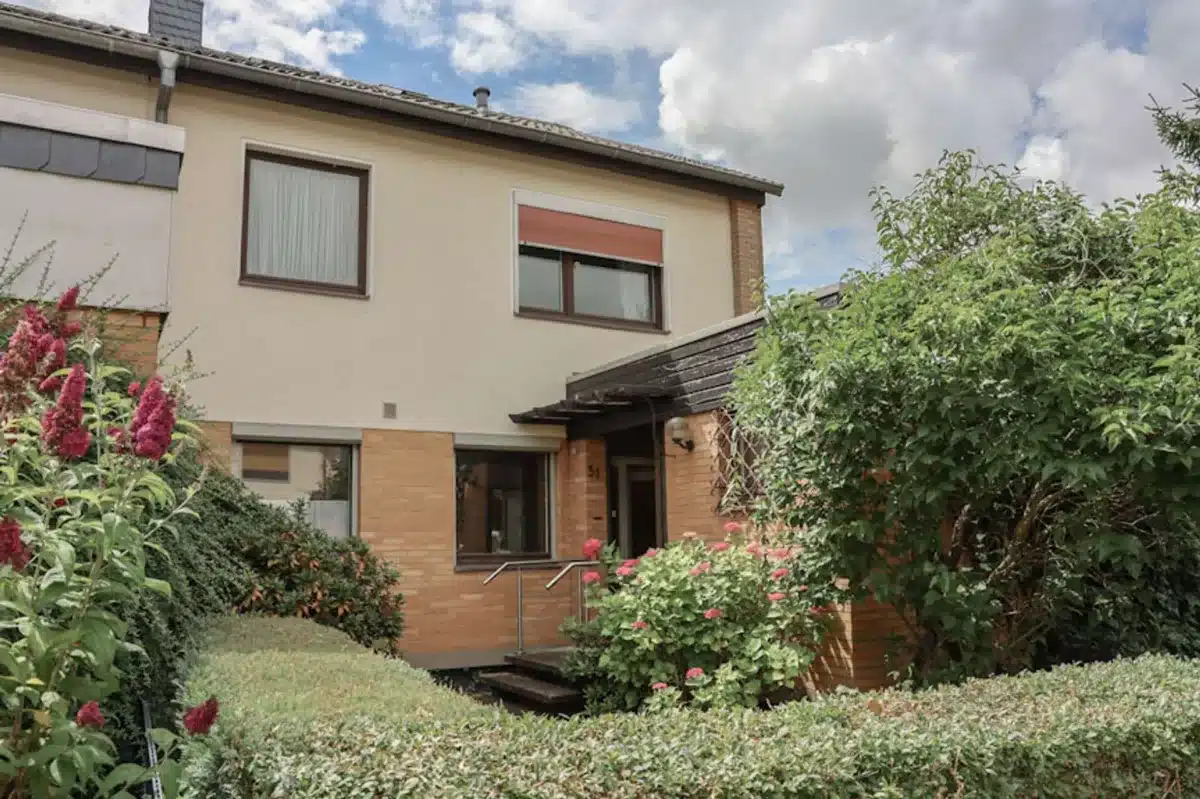 Real Estate Title Image Background