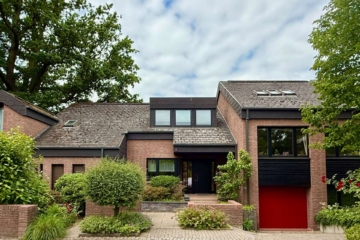 Langenhagen Alt Godshorn: Splitlevel Einfamilienhaus mit Einliegerhaus nebenan – 2 Häuser, 30855 Langenhagen, Haus