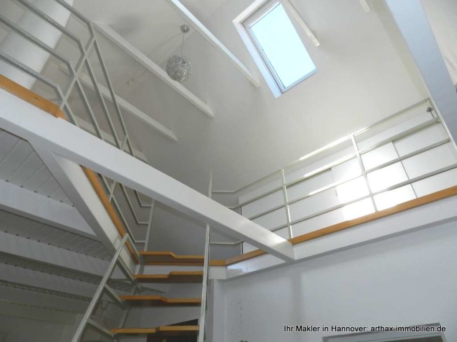 Hannover Linden Süd: Ansprechende, großzügige, Maisonette-Wohnung - Galerieaufgang